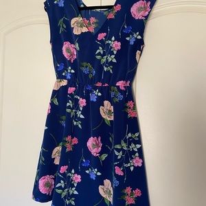 Old Navy size small floral dress 100% polyester